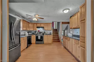4425 Queen Anne Ave, Lorain, OH 44052 - Photo 9