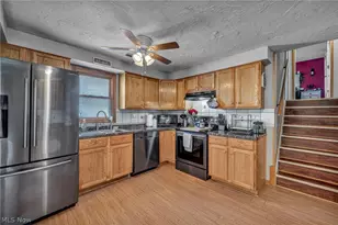 4425 Queen Anne Ave, Lorain, OH 44052 - Photo 11