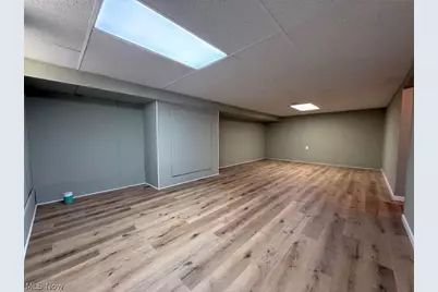 8314 Vineyard Avenue, Loveland, OH 44105 - Photo 35