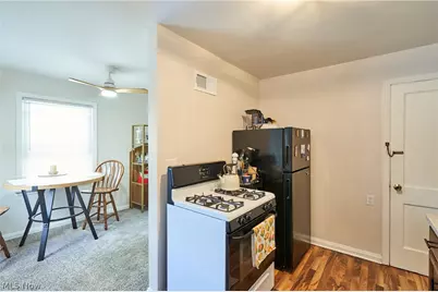2007 31st Street NW, Canton, OH 44709 - Photo 9