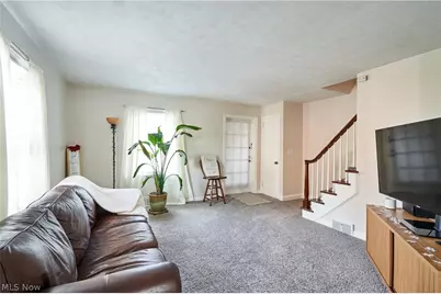 2007 31st Street NW, Canton, OH 44709 - Photo 3