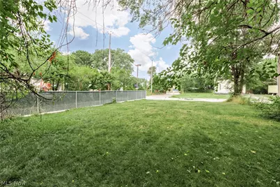 7902 Melrose Avenue, Loveland, OH 44103 - Photo 5