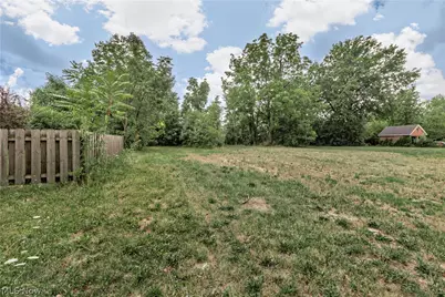 9906 Lamontier Avenue, Loveland, OH 44104 - Photo 5