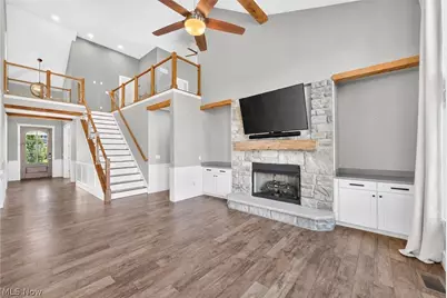 4286 Saint Theresa Boulevard, Avon, OH 44011 - Photo 3