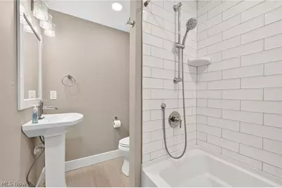 4286 Saint Theresa Boulevard, Avon, OH 44011 - Photo 29
