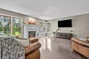 421 Summit St, Wadsworth, OH 44281 - Photo 9