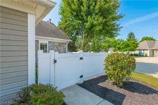 8222 Cyrus Ln, Northfield, OH 44067 - Photo 11