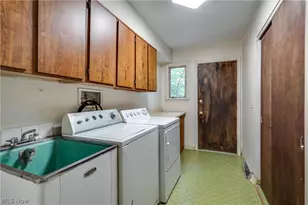 1512 Tiffany Cir, Akron, OH 44313 - Photo 29