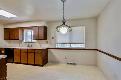 1512 Tiffany Circle, Akron, OH 44313 - Photo 15