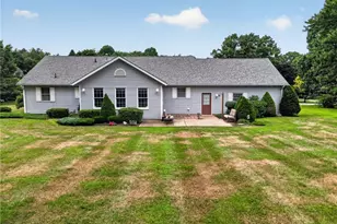 7380 Fieldstone Ave, Conneaut, OH 44030 - Photo 3