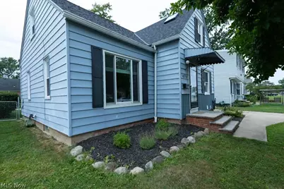 472 E 329th Street, Willowick, OH 44095 - Photo 35