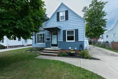 472 E 329th Street, Willowick, OH 44095 - Photo 1