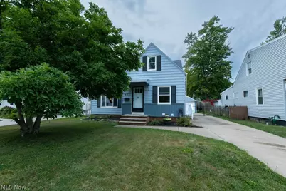472 E 329th Street, Willowick, OH 44095 - Photo 27