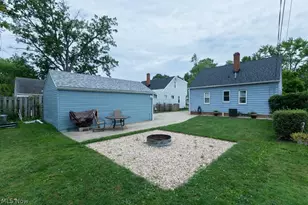 472 E 329th St, Willowick, OH 44095 - Photo 23