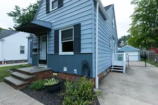 472 E 329th St, Willowick, OH 44095 - Photo 31