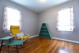 472 E 329th St, Willowick, OH 44095 - Photo 13