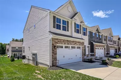 1534 Spruce Hill Drive, Stow, OH 44224 - Photo 3