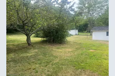 4300 Creek Road, Conneaut, OH 44030 - Photo 5