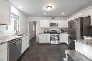 5102 W Mill Rd, Grandview Heights, OH 44147 - Photo 15
