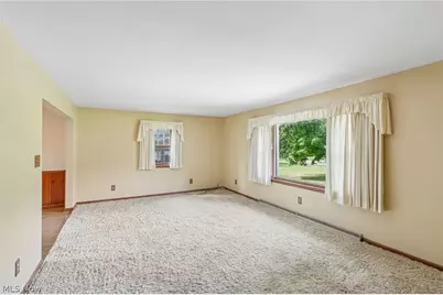 3837 Brookside Drive, Norton, OH 44203 - Photo 5