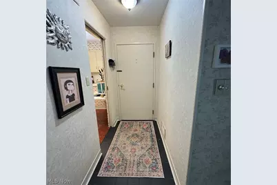275 N Portage Path, Akron, OH 44303 - Photo 9
