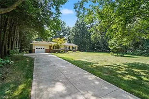 38600 Berkshire Hills Dr, Willoughby Hills, OH 44094 - Photo 3