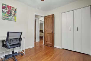 38600 Berkshire Hills Dr, Willoughby Hills, OH 44094 - Photo 17