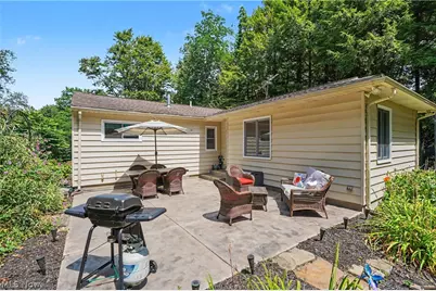 38600 Berkshire Hills Drive, Willoughby Hills, OH 44094 - Photo 33