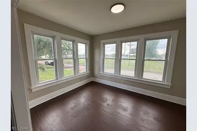 301-303 Roslyn Avenue NW #303, Canton, OH 44708 - Photo 9