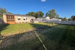 568 Purdue Ave, Austintown, OH 44515 - Photo 5