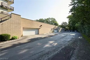 255 N Portage Path, Akron, OH 44303 - Photo 21