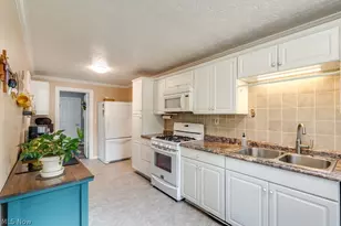 4033 State Rd, Akron, OH 44319 - Photo 13