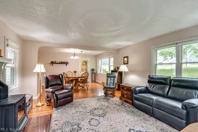 4033 State Road, Akron, OH 44319 - Photo 5