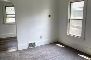 1383 Curtis St, Akron, OH 44301 - Photo 7