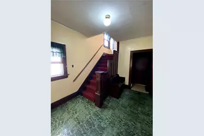 1383 Curtis Street #2 up, Akron, OH 44301 - Photo 3