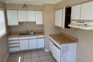 803 E Avondale Ave E, Youngstown, OH 44502 - Photo 3