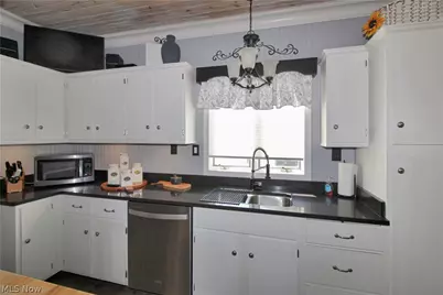 148 Prospect Street, Oak Harbor, OH 43449 - Photo 9