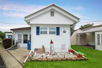 8175 E North Shore Boulevard #16, Marblehead, OH 43440 - Photo 1