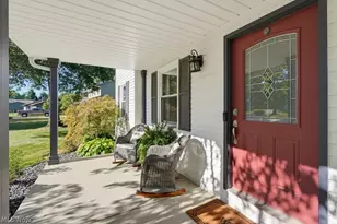 5078 Fox Ridge Dr, Green, OH 44720 - Photo 9