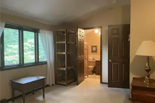 6800 Strathmore Dr, Valleyview, OH 44125 - Photo 35