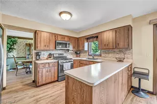 7791 Edgewood Ln, Green Hills, OH 44131 - Photo 11