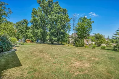 7791 Edgewood Lane, Green Hills, OH 44131 - Photo 47