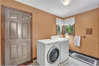 7791 Edgewood Lane, Green Hills, OH 44131 - Photo 23