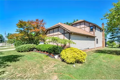 7791 Edgewood Lane, Green Hills, OH 44131 - Photo 3