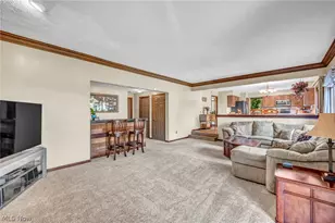 7791 Edgewood Ln, Green Hills, OH 44131 - Photo 21