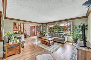 7791 Edgewood Ln, Green Hills, OH 44131 - Photo 9