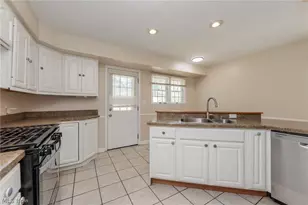112 Arlington Cir, Wickliffe, OH 44092 - Photo 11