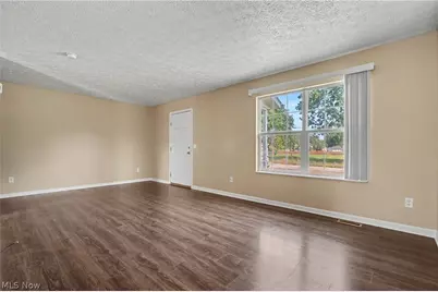 9598 Greenmeadow Road, Windham, OH 44288 - Photo 5