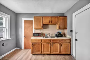 12109 Holborn Ave, Loveland, OH 44105 - Photo 15