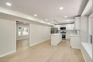 2758 Oak St, Willoughby Hills, OH 44094 - Photo 17